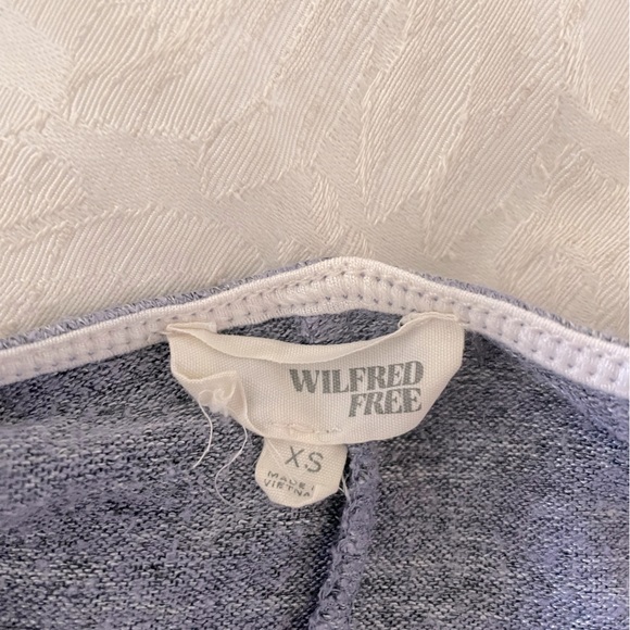 Wilfred Free Purple Shirt Size: XS - Picture 3 of 3